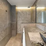 Penthouse 3-story With 2 Terraces & Balcony