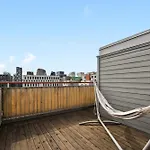 Daire Penthouse 3-story With 2 Terraces & Balcony